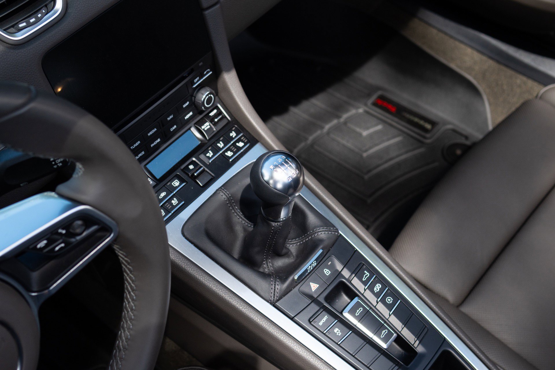 Used 2022 Porsche 718 Boxster image 6