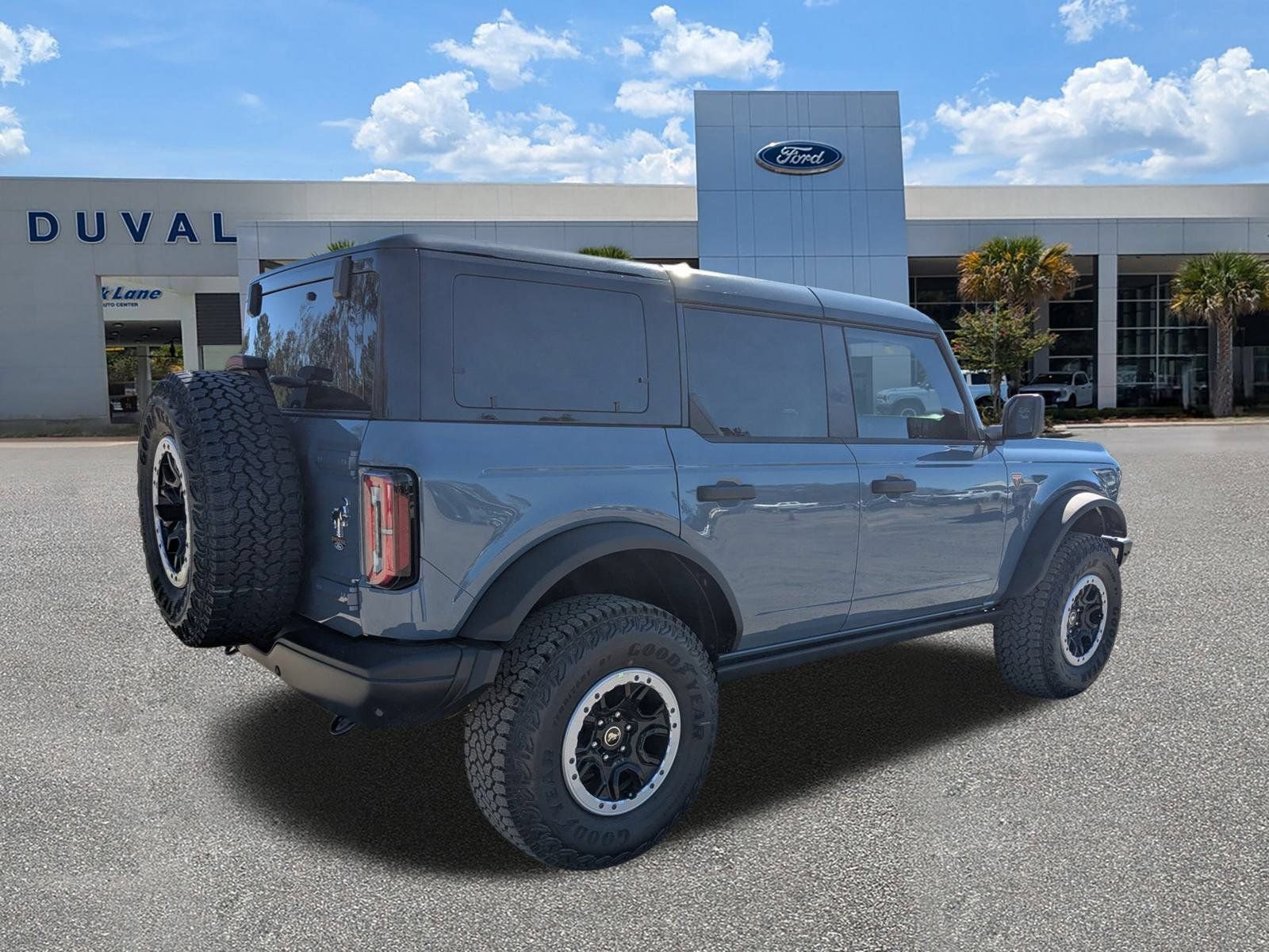 New 2025 Ford Bronco Badlands w/ Sasquatch Package AWD/4WD image 4