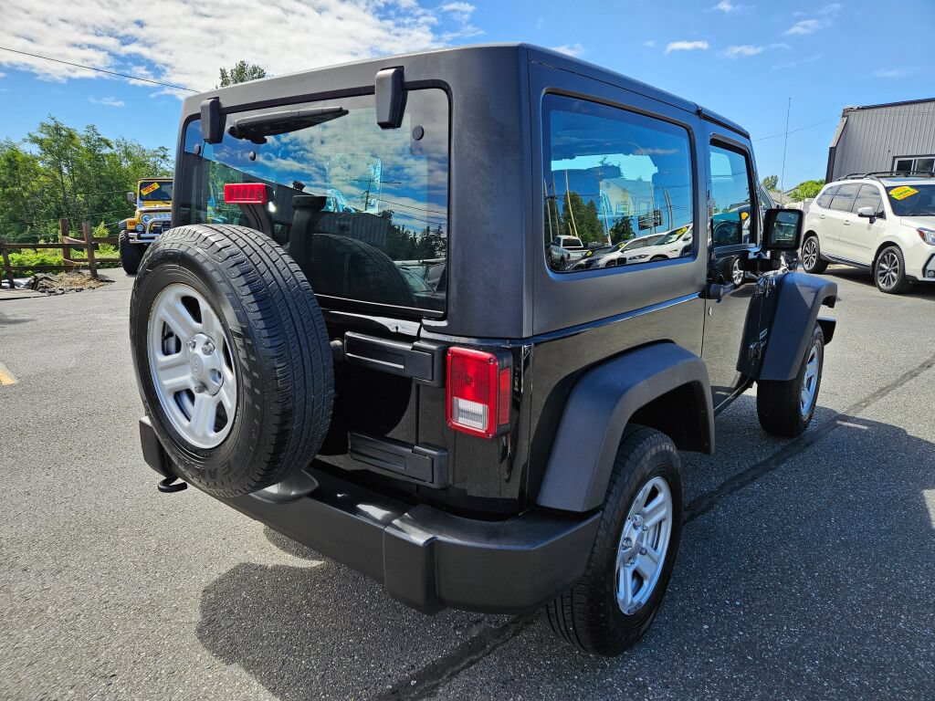 Used 2016 Jeep Wrangler Sport w/ Connectivity Group AWD/4WD image 5