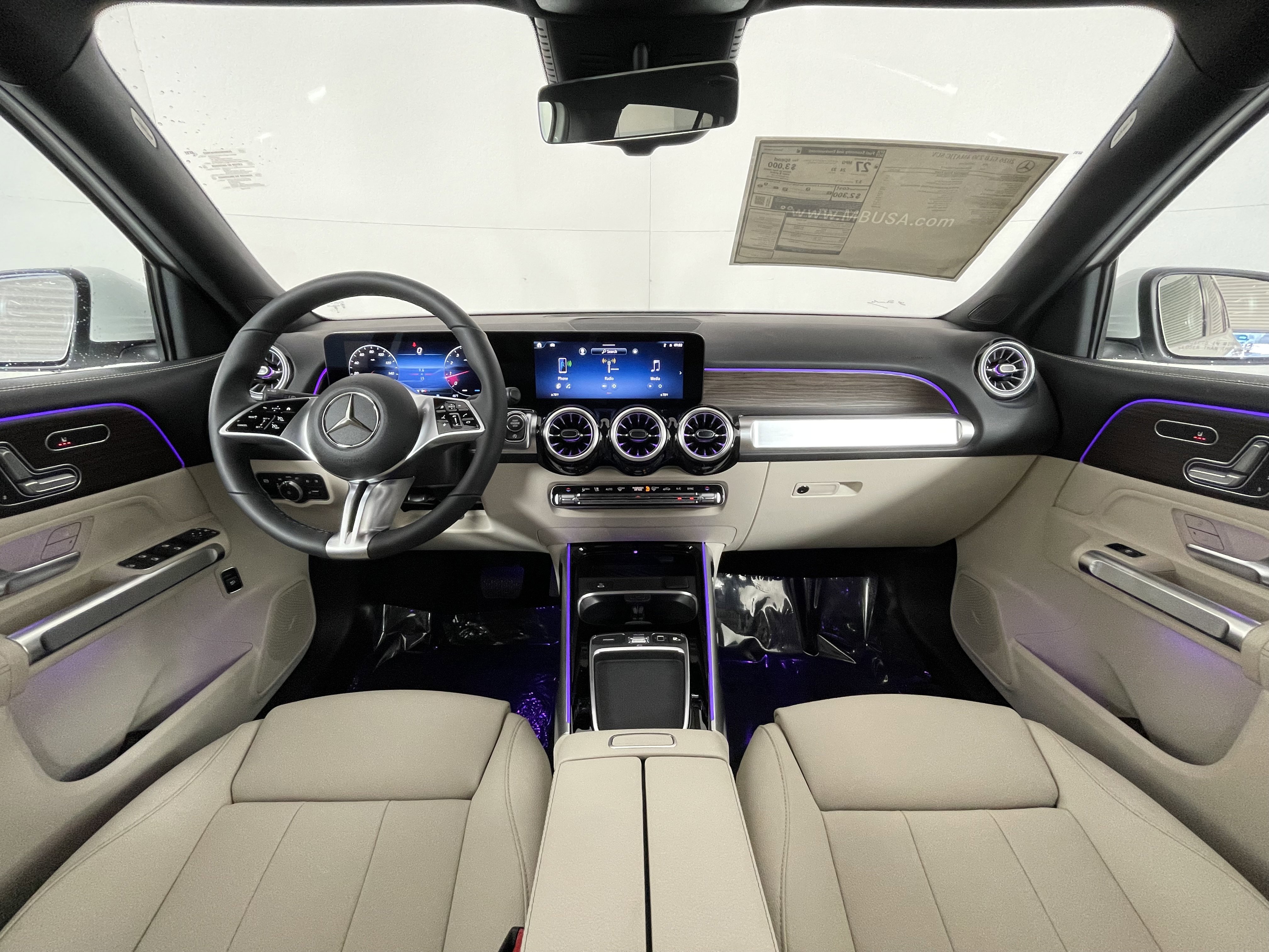 New 2026 Mercedes-Benz GLB 250 4MATIC image 11