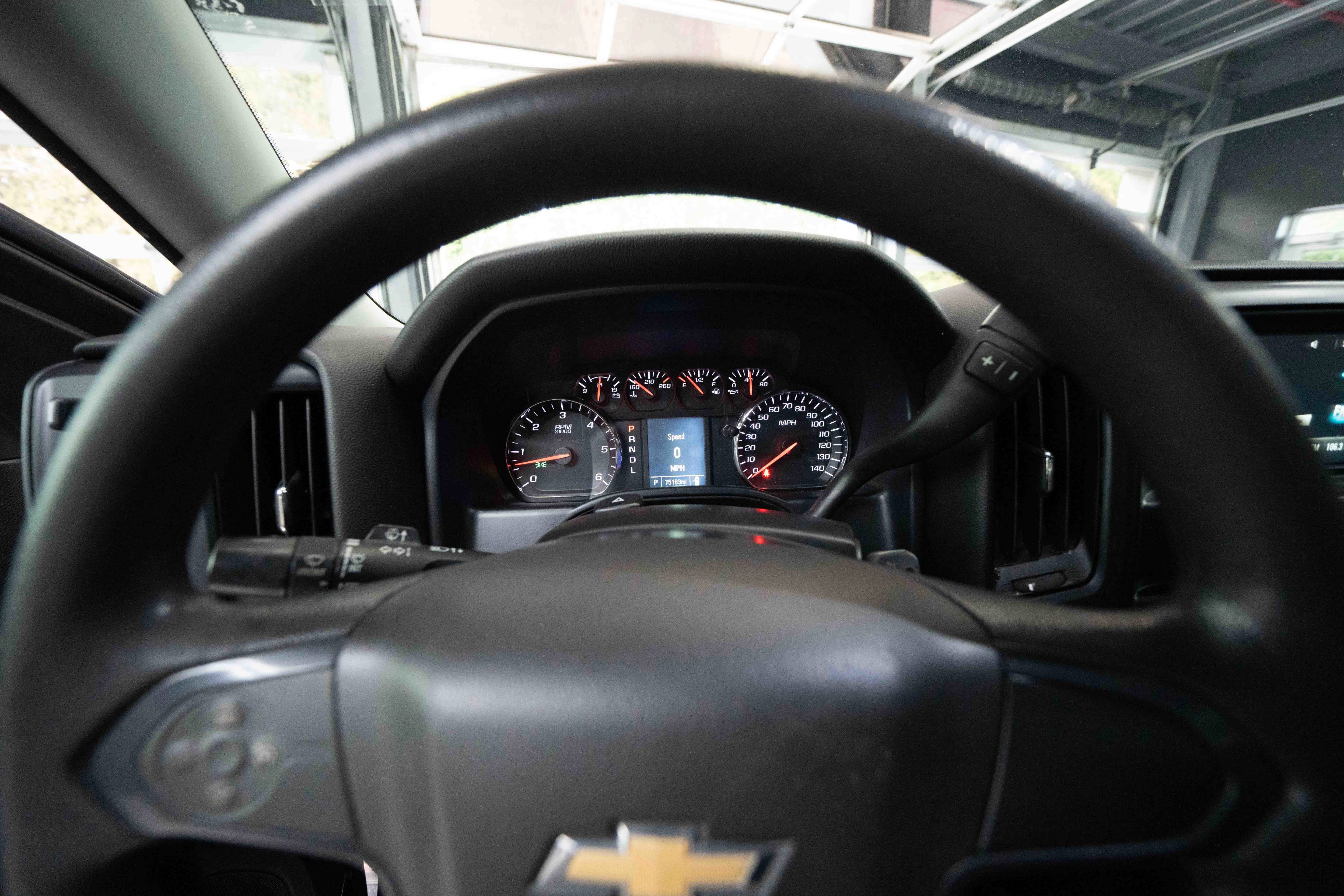 Used 2017 Chevrolet Silverado 1500 Custom w/ Custom Convenience Package AWD/4WD image 16