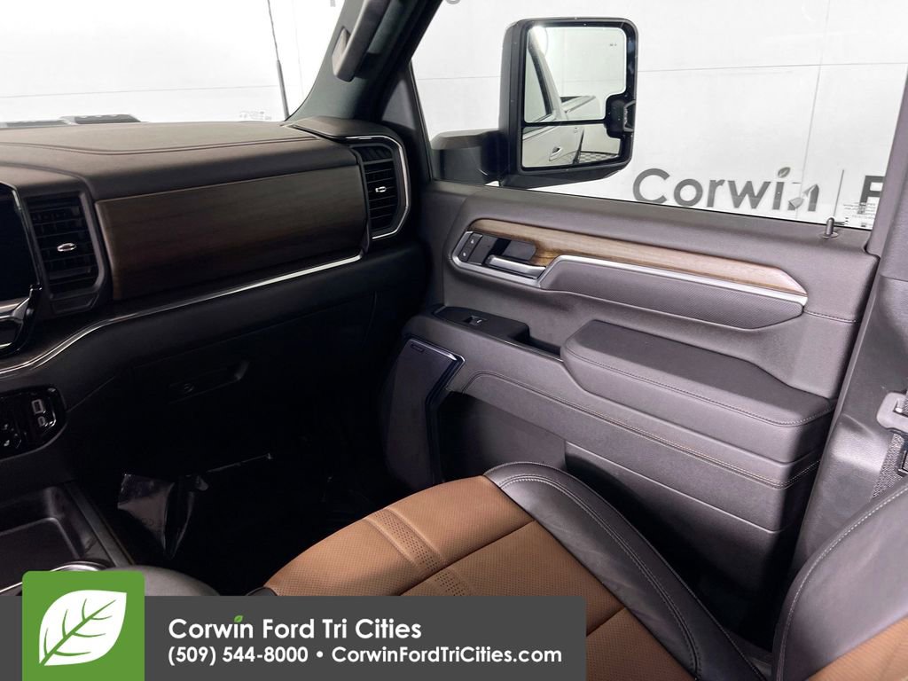 Used 2025 Chevrolet Silverado 2500 High Country w/ Technology Package image 27