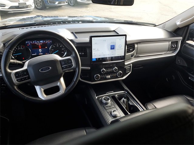 Used 2024 Ford Expedition Max XLT image 10