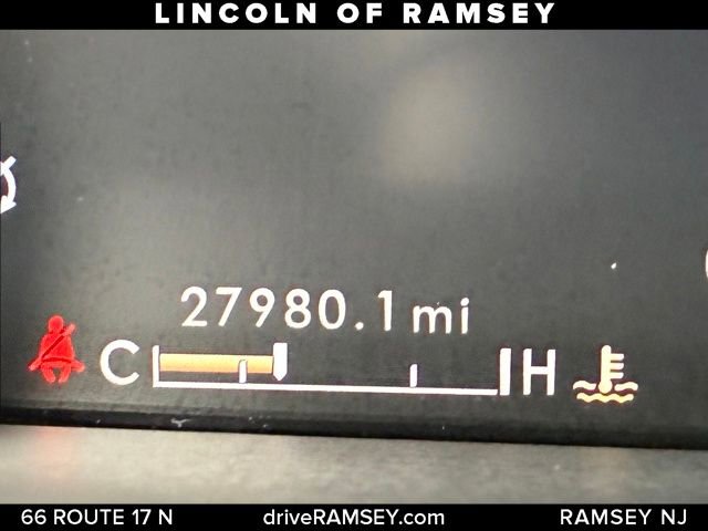 Used 2023 Lincoln Nautilus Standard image 16