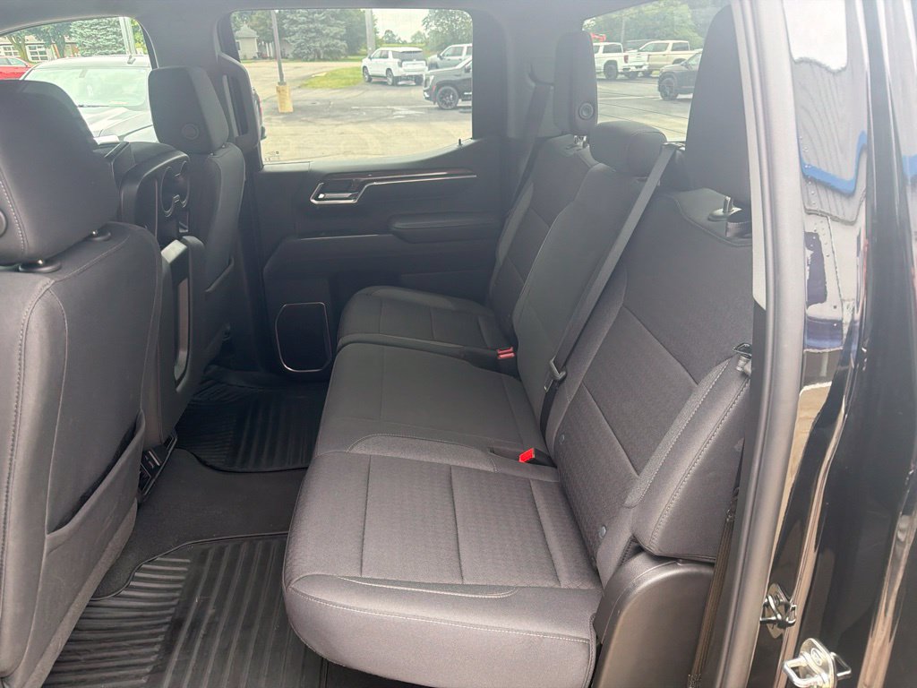 Certified 2026 Chevrolet Silverado 1500 LT AWD/4WD image 9