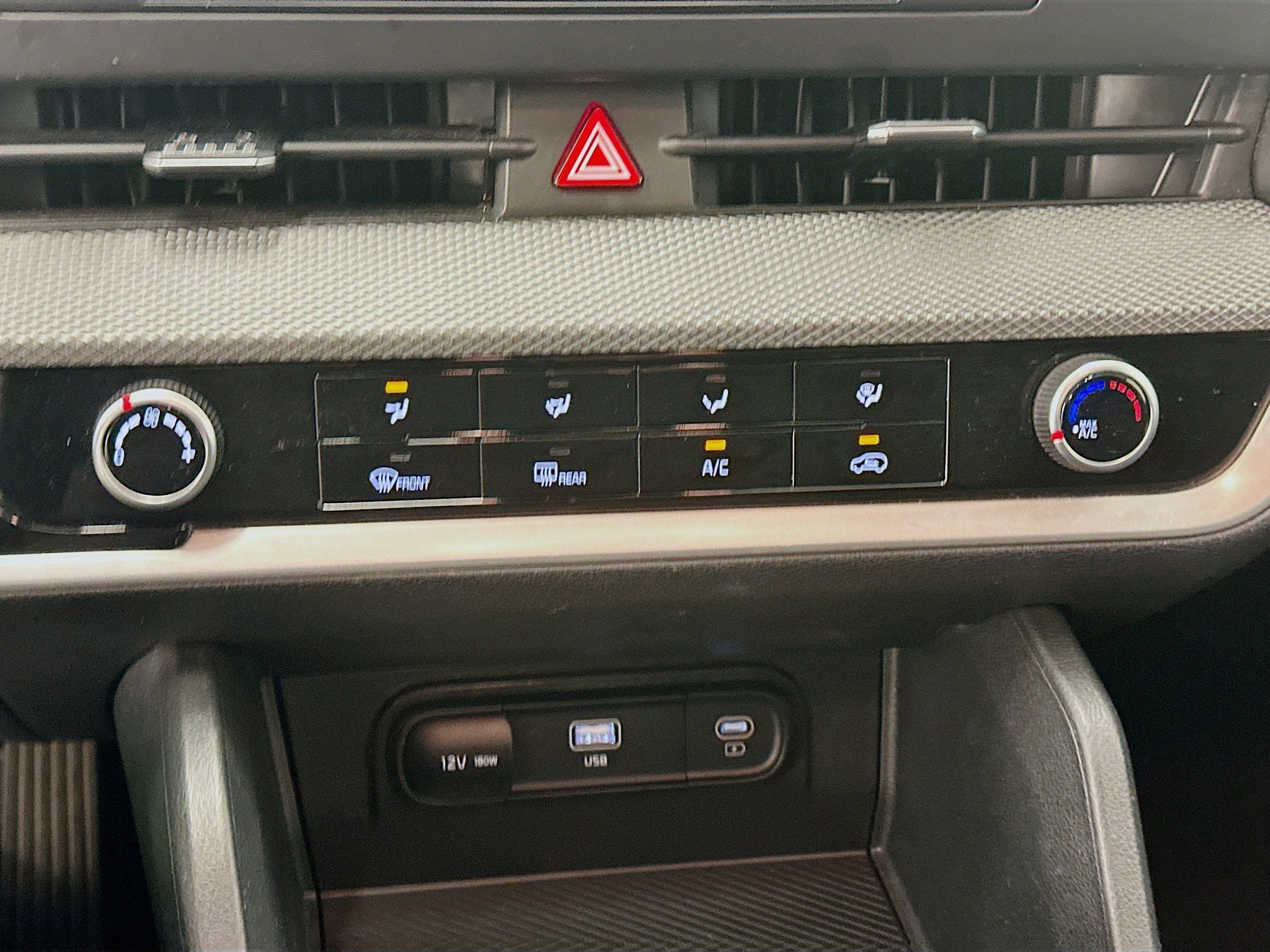 Used 2025 Kia Sportage LX image 24