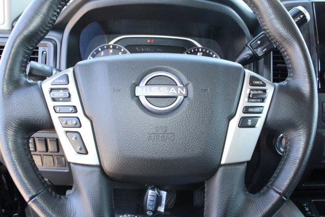 Used 2023 Nissan Titan SV w/ SV Convenience Package image 23