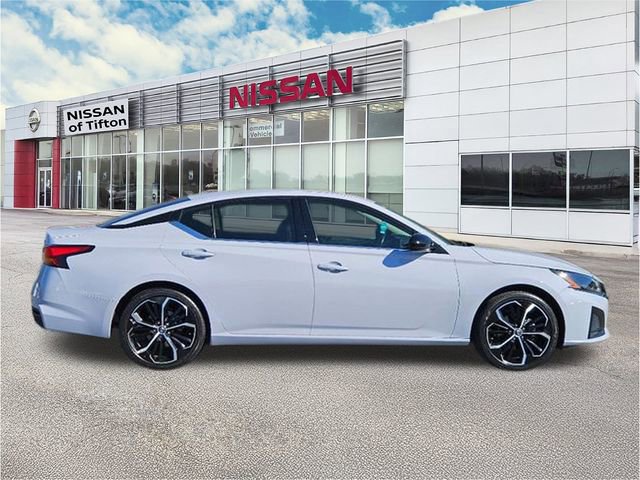 Certified 2024 Nissan Altima 2.5 SR image 8