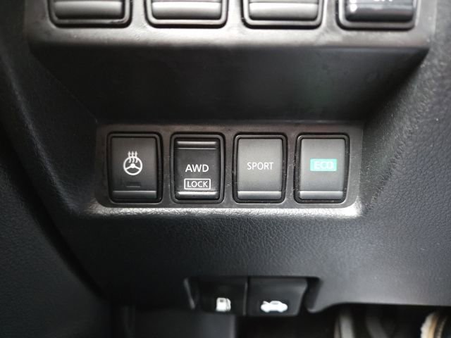 Used 2017 Nissan Rogue SV image 11