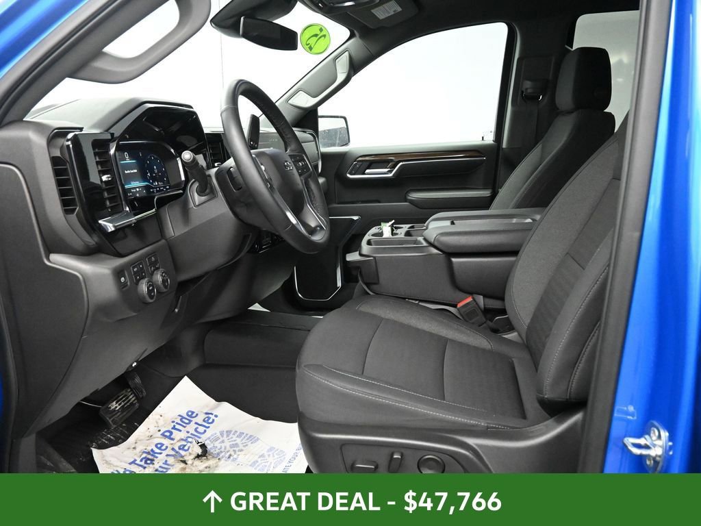 Used 2025 Chevrolet Silverado 1500 LT Trail Boss w/ LPO, Dark Essentials Package image 19