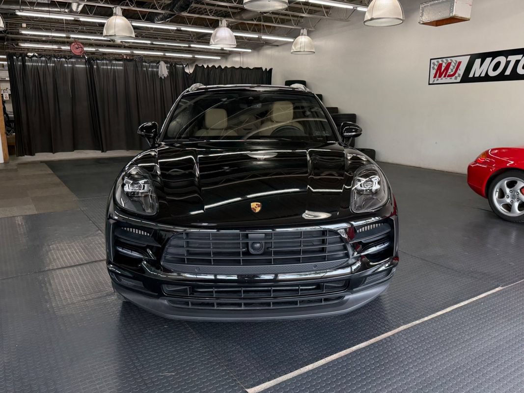 Used 2019 Porsche Macan S AWD/4WD image 3