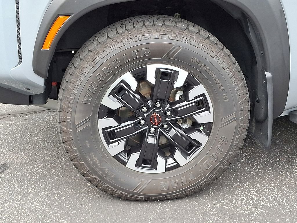 Used 2024 Nissan Frontier PRO-4X w/ Pro Convenience Package AWD/4WD image 8