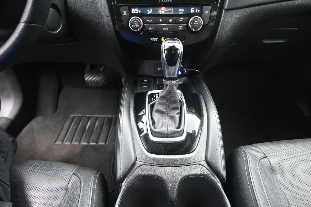 Used 2019 Nissan Rogue SL FWD image 13