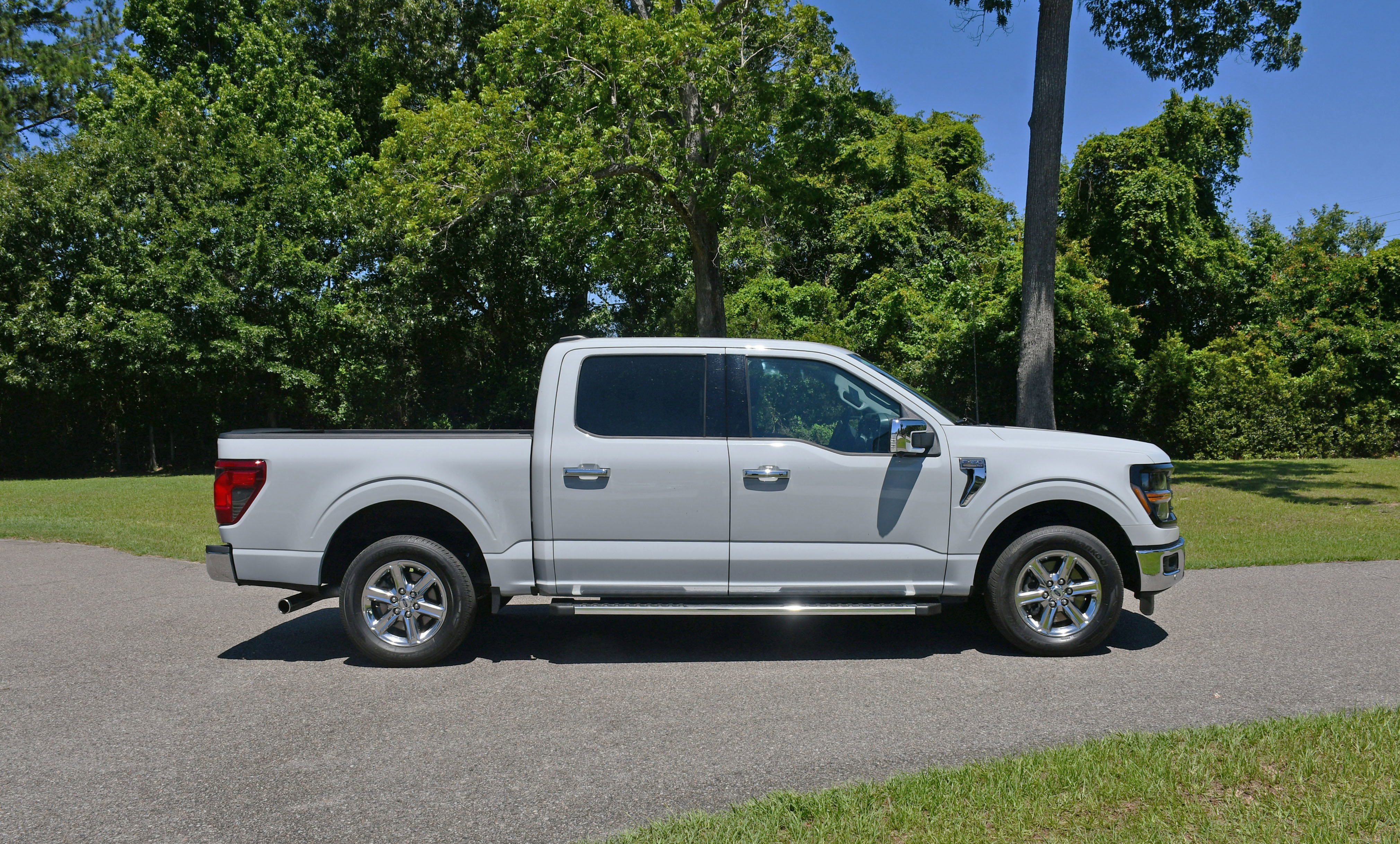 Used 2024 Ford F150 XLT w/ Equipment Group 302A MID RWD image 5