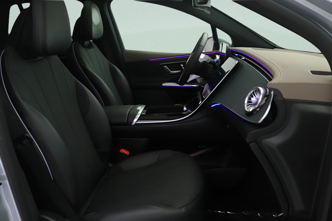 Certified 2023 Mercedes-Benz EQE 350+ SUV image 28