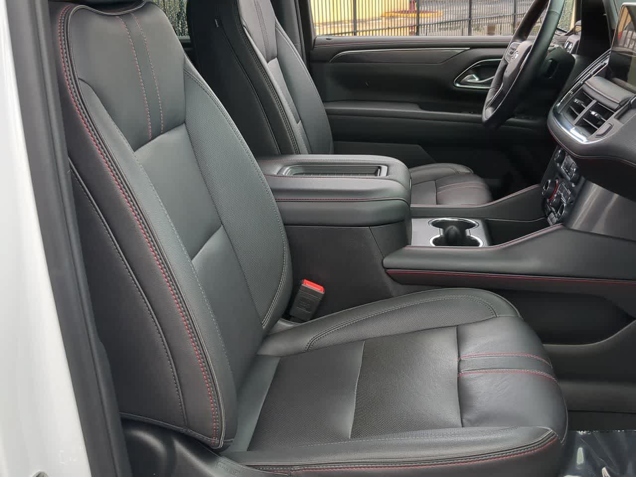 Used 2024 Chevrolet Suburban RST w/ Luxury Package AWD/4WD image 23