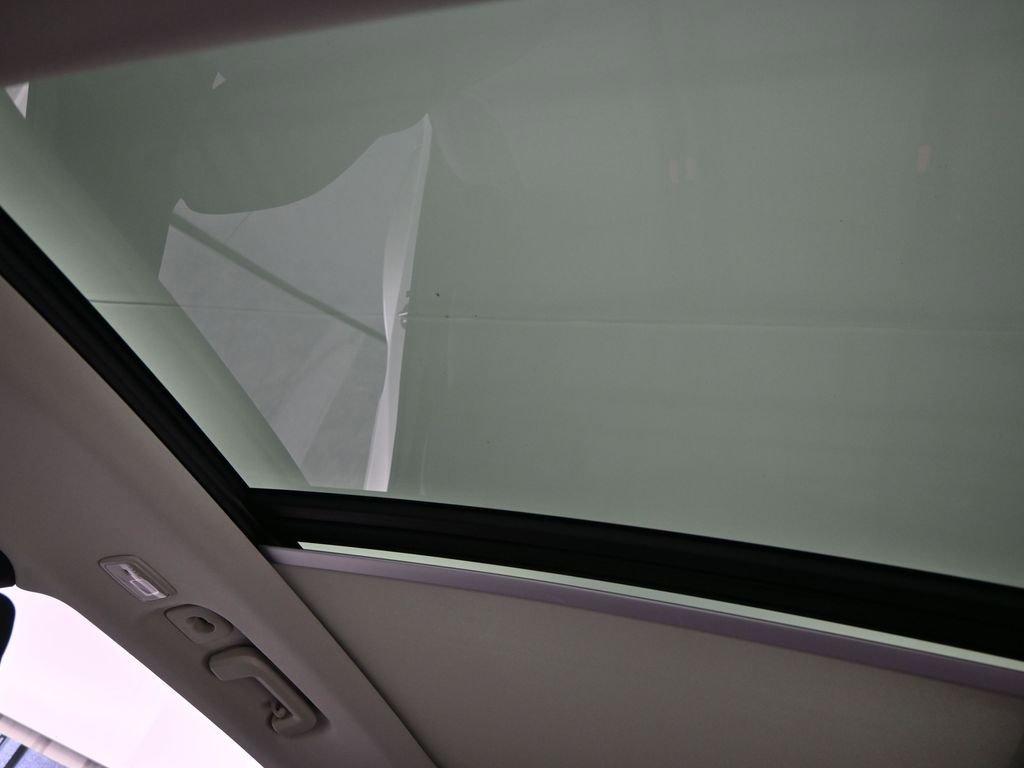 Used 2025 Volvo XC90 B5 Plus image 38