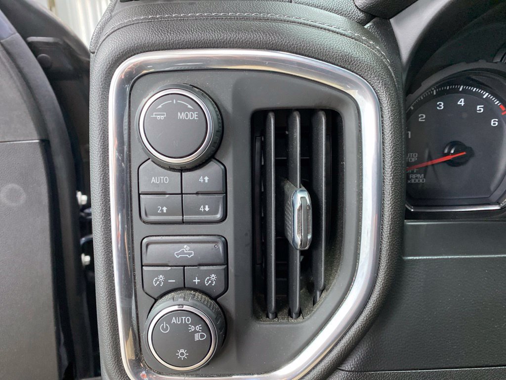 Used 2020 Chevrolet Silverado 1500 LT w/ All-Star Edition AWD/4WD image 26