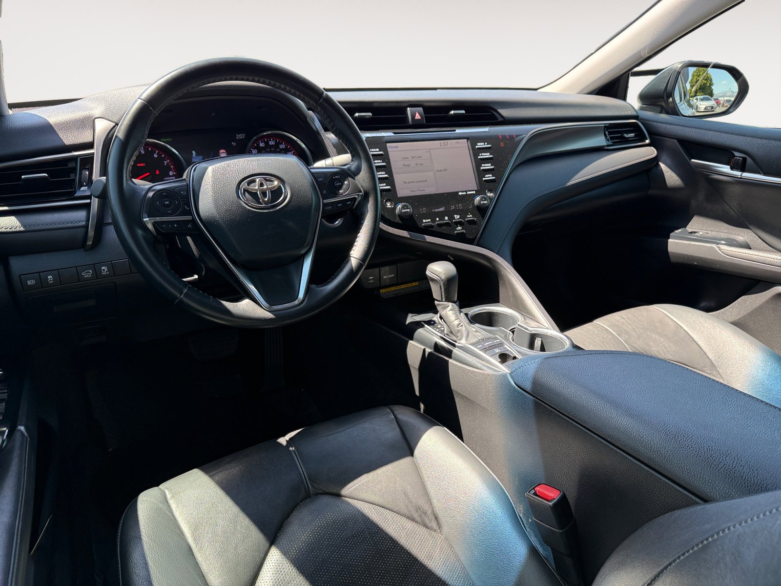 Used 2019 Toyota Camry XSE FWD image 15