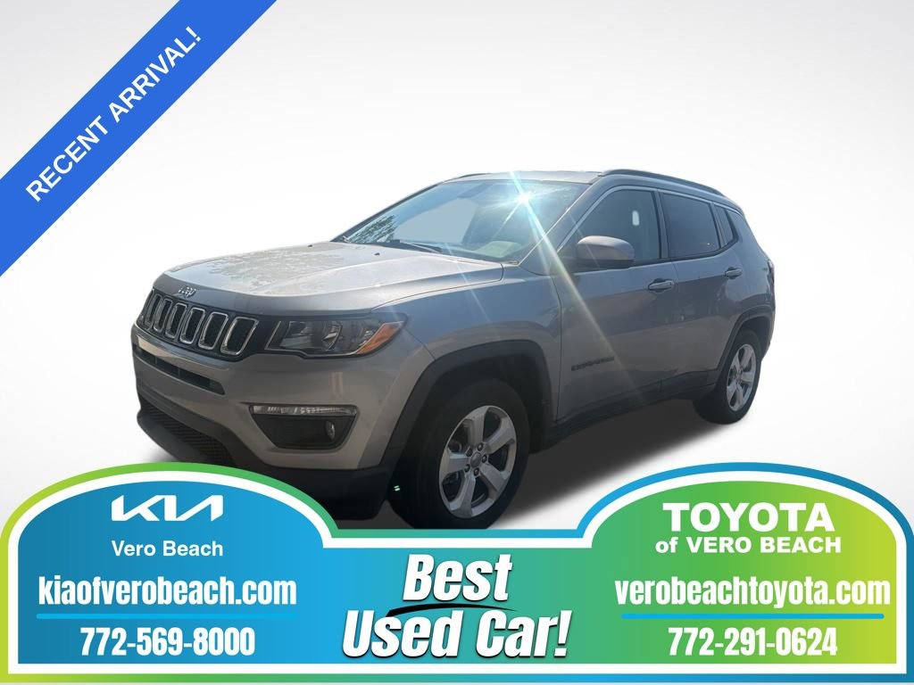 Used 2018 Jeep Compass Latitude image 1