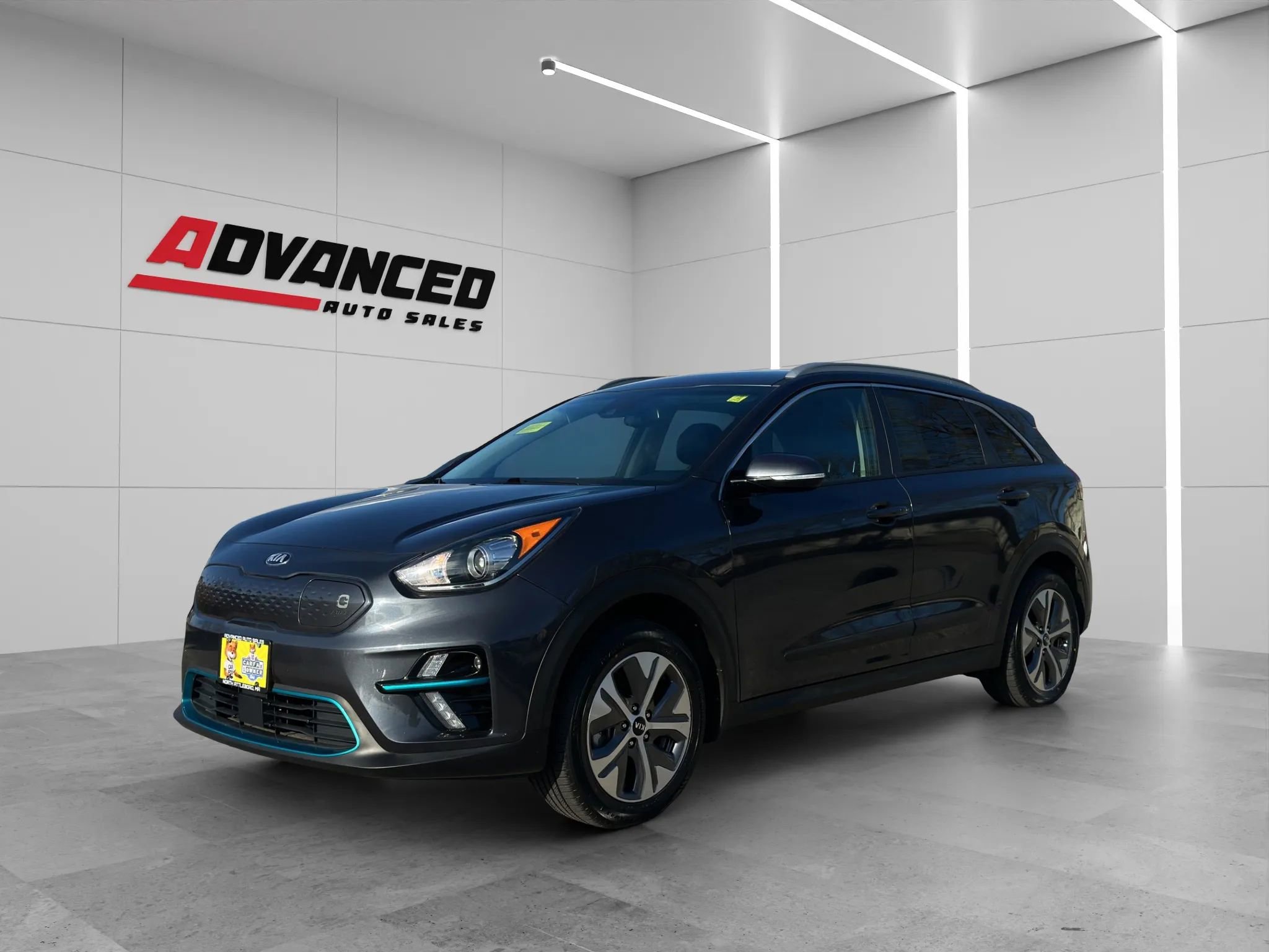 Used 2019 Kia Niro EX w/ Cold Weather Package 2.0 FWD image 3