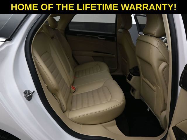 Used 2016 Ford Fusion SE w/ Equipment Group 202A AWD/4WD image 38