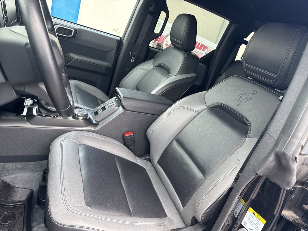 Used 2023 Ford Bronco Big Bend w/ Sasquatch Package AWD/4WD image 10