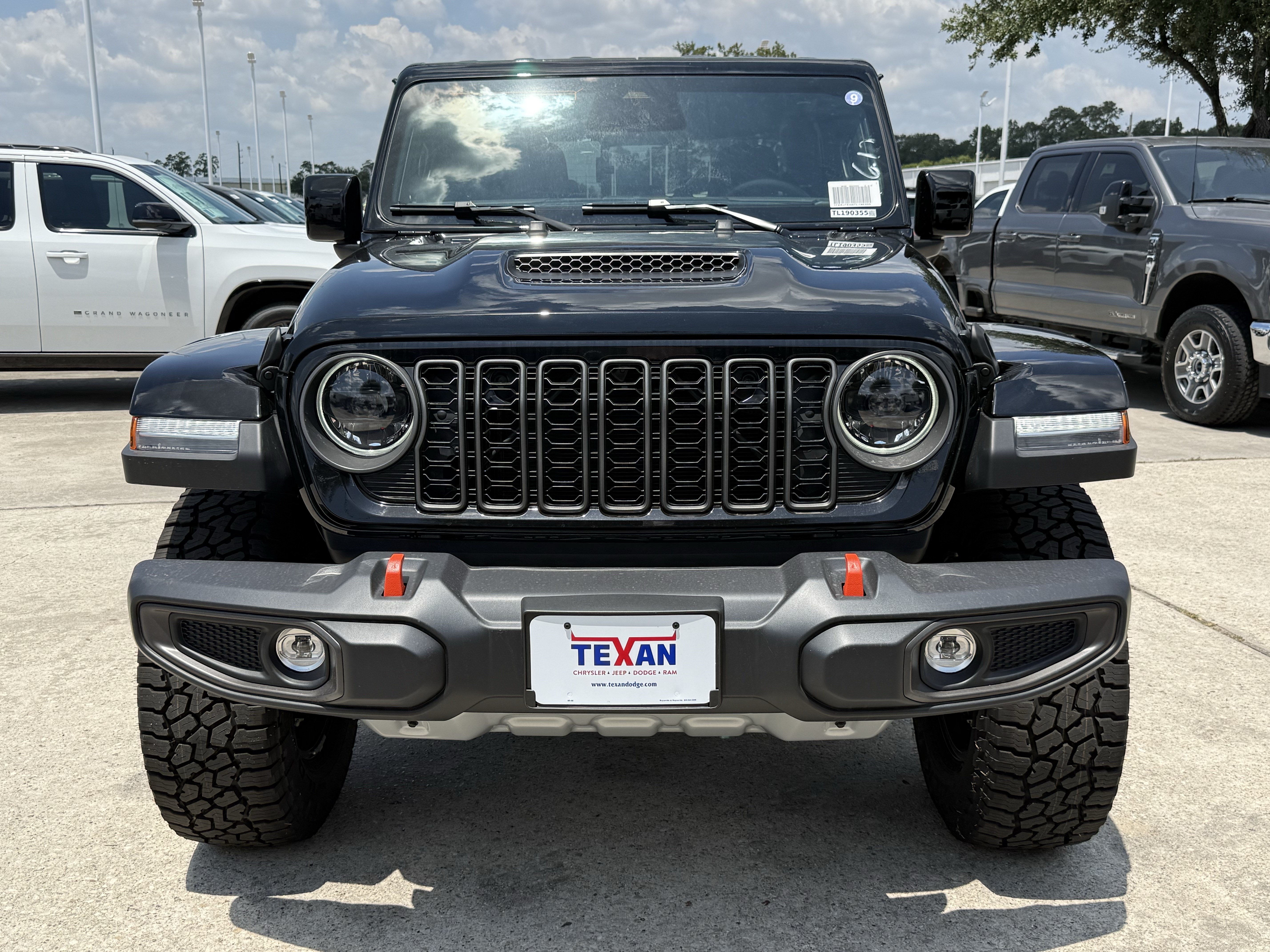 New 2026 Jeep Gladiator Mojave AWD/4WD image 7