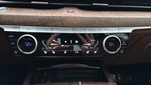 Used 2022 Genesis G80 2.5T w/ Prestige Package image 14