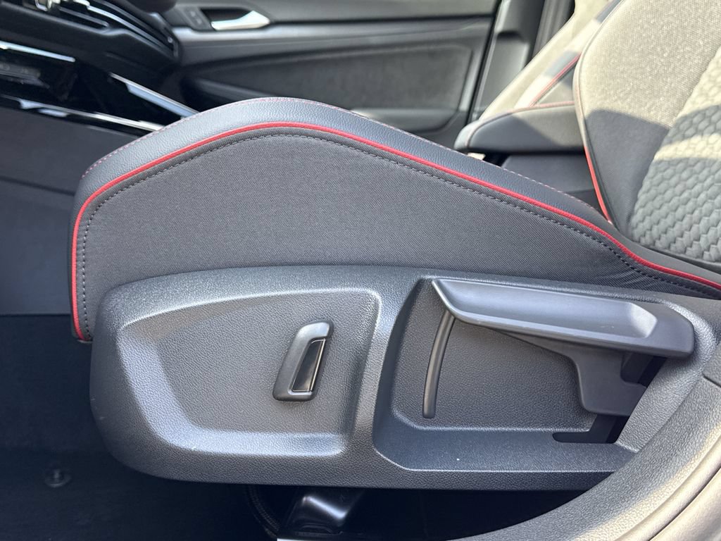 New 2026 Volkswagen GTI SE FWD image 22
