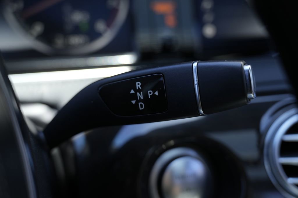 Used 2015 Mercedes-Benz S 550 Sedan image 59