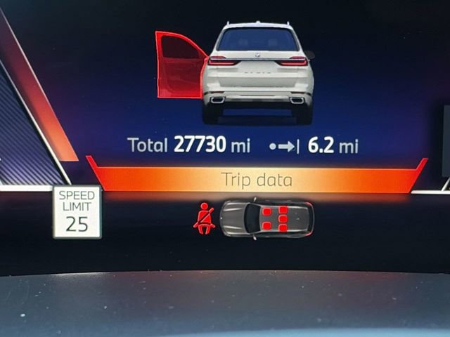 Used 2026 BMW X7 xDrive40i image 26