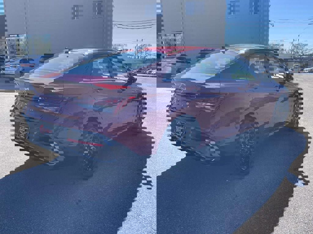 New 2026 Hyundai Elantra SEL Sport Premium image 3