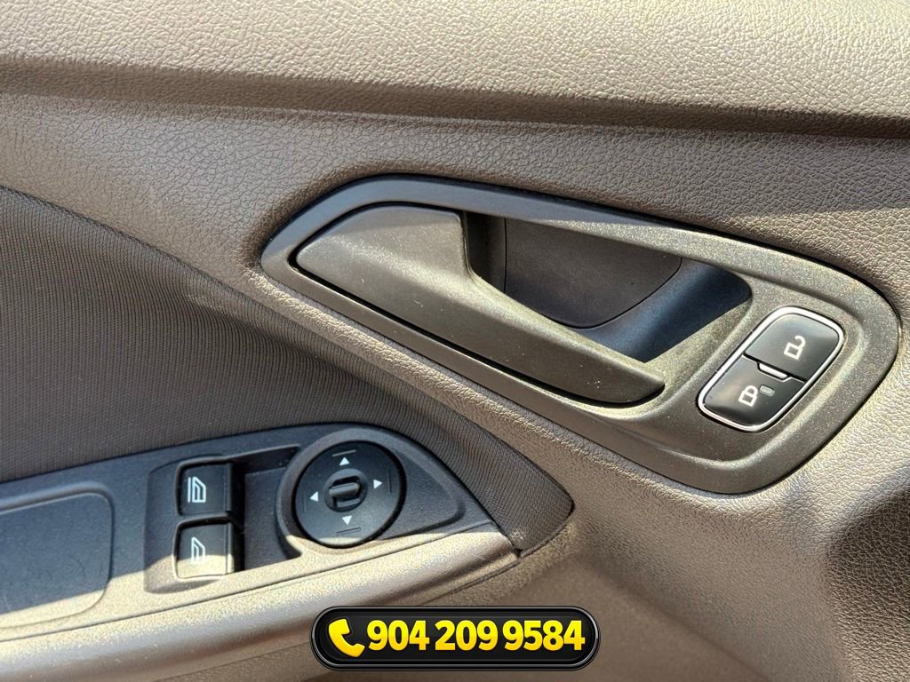 Used 2016 Ford Focus S FWD image 15