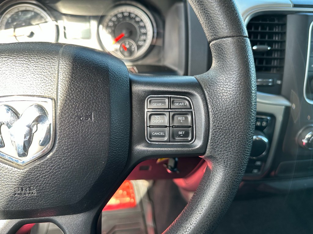 Used 2020 RAM 1500 Classic SLT image 19
