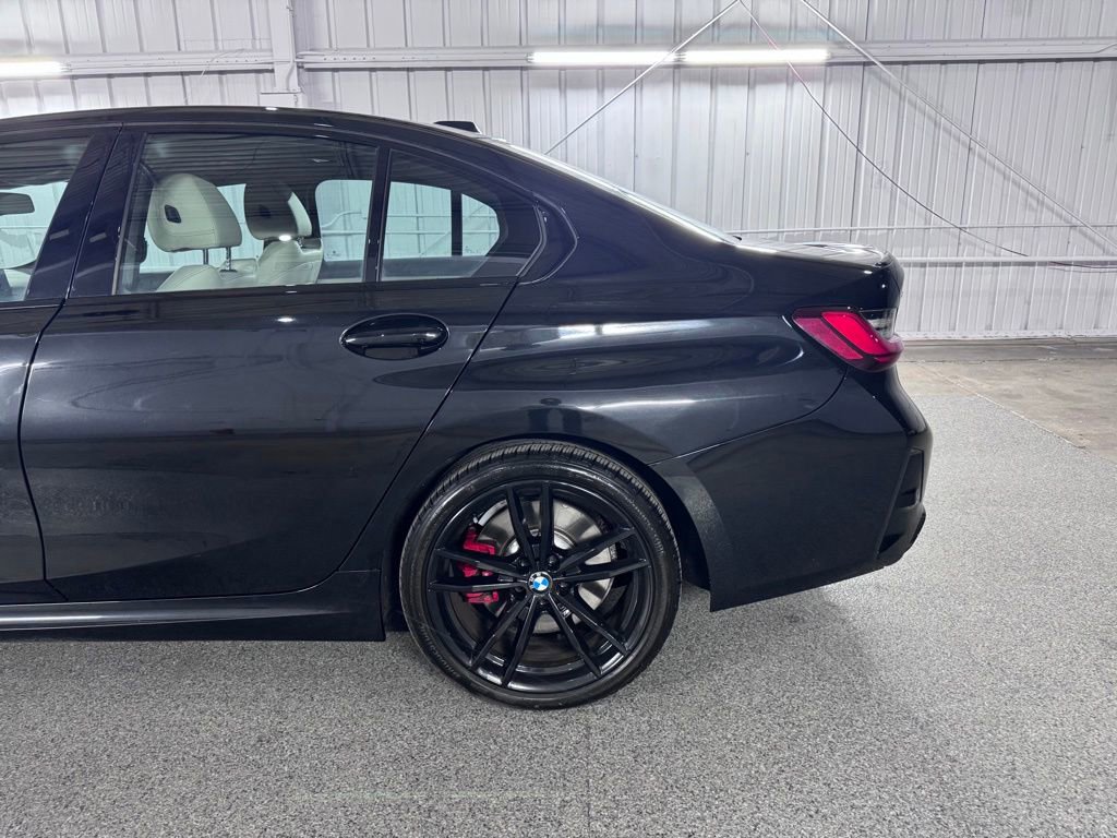 Used 2023 BMW M340i xDrive AWD/4WD image 16