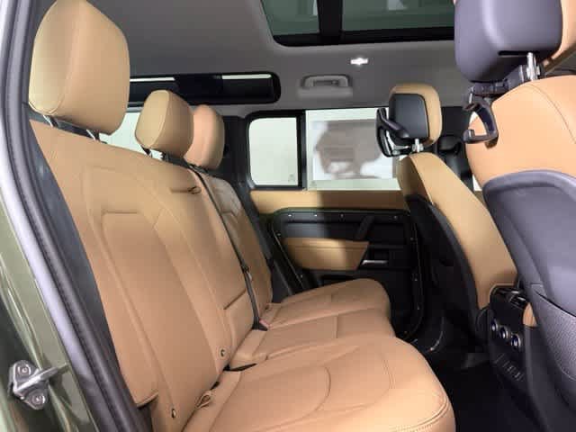 New 2026 Land Rover Defender 110 X-Dynamic SE AWD/4WD image 29
