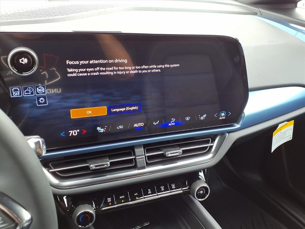 New 2026 Chevrolet Equinox EV LT w/ LPO, Blackout Package image 9