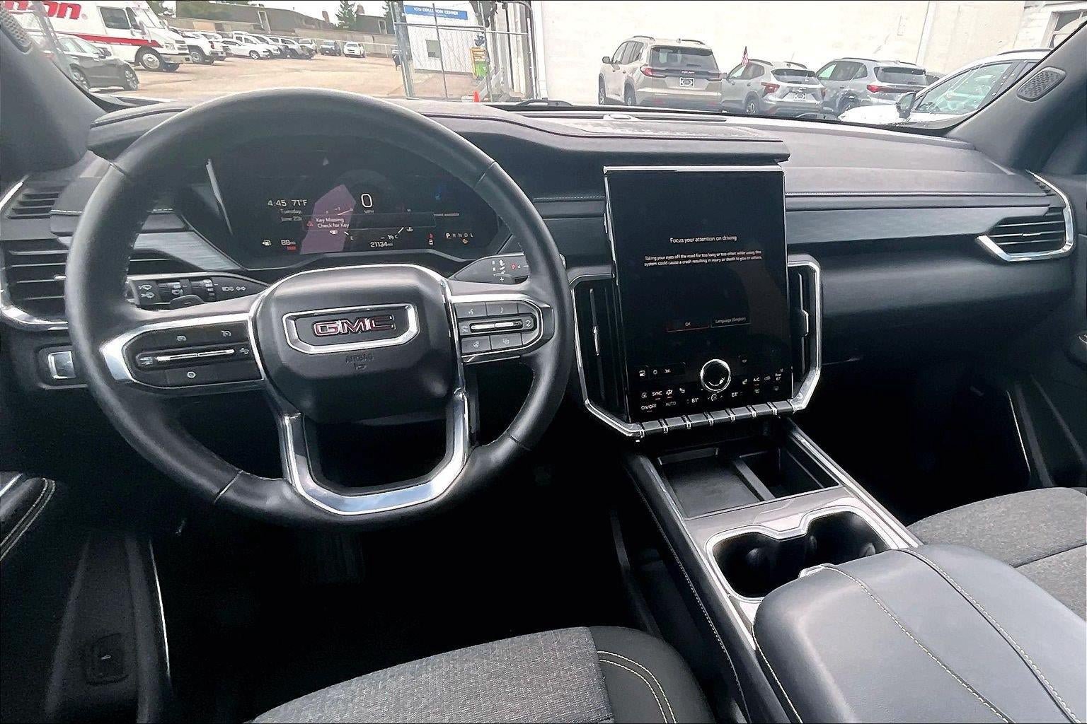 Used 2025 GMC Acadia Elevation FWD image 16