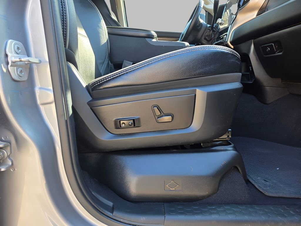 Used 2024 RAM 2500 Laramie w/ Safety Group image 11