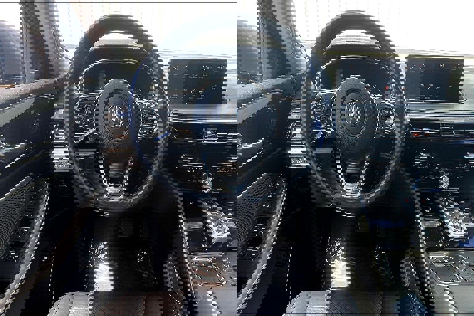 Used 2023 Acura MDX SH-AWD w/ Technology Package image 6