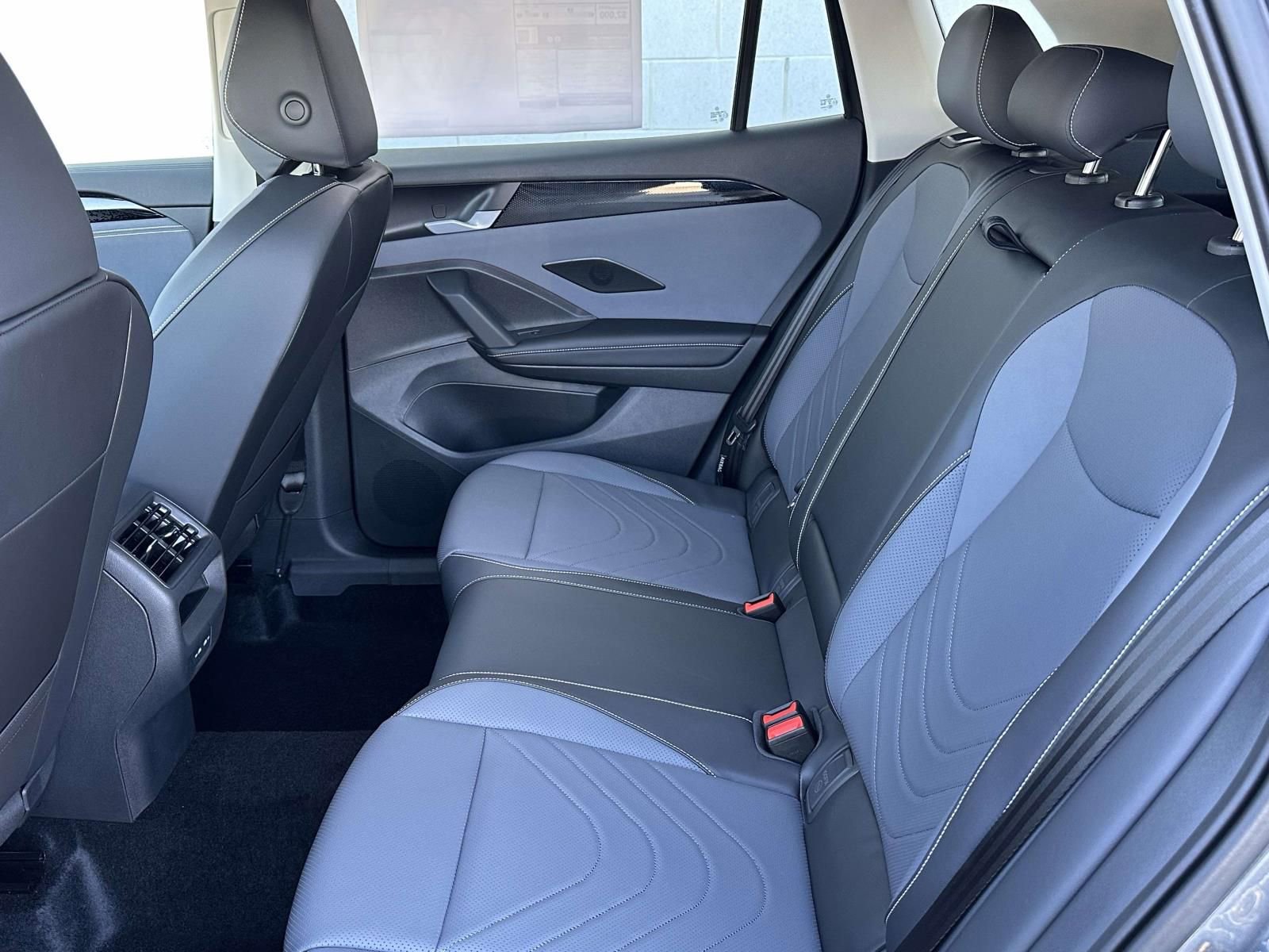 New 2026 Volkswagen Tiguan SE image 13