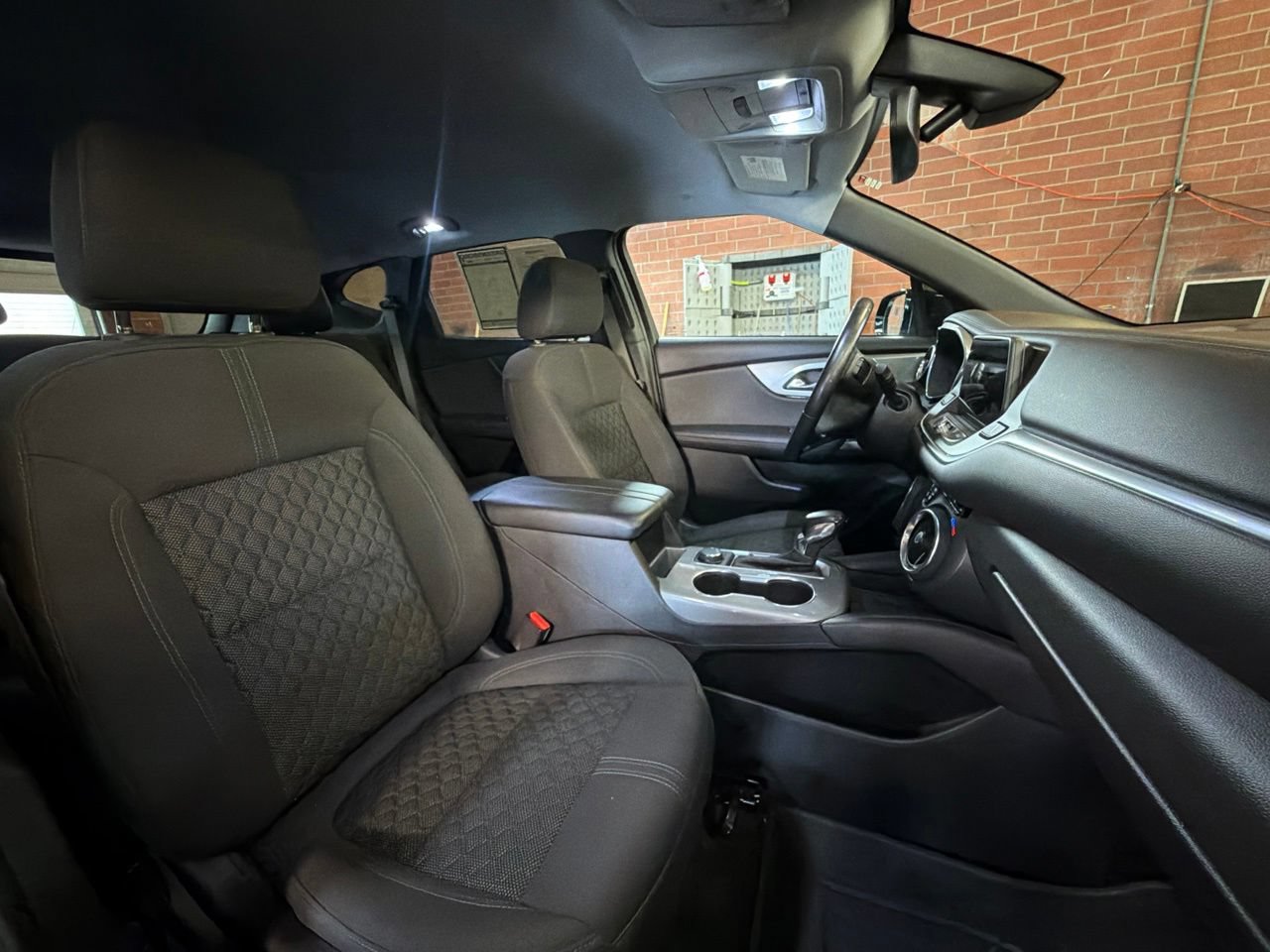 Used 2020 Chevrolet Blazer LT FWD image 17