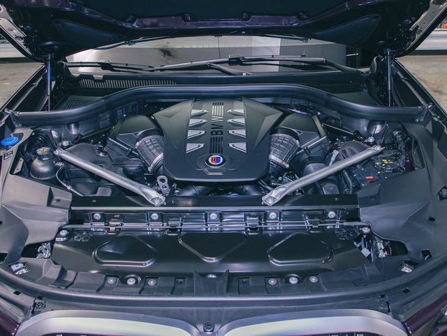 New 2026 BMW ALPINA XB7 AWD/4WD image 5