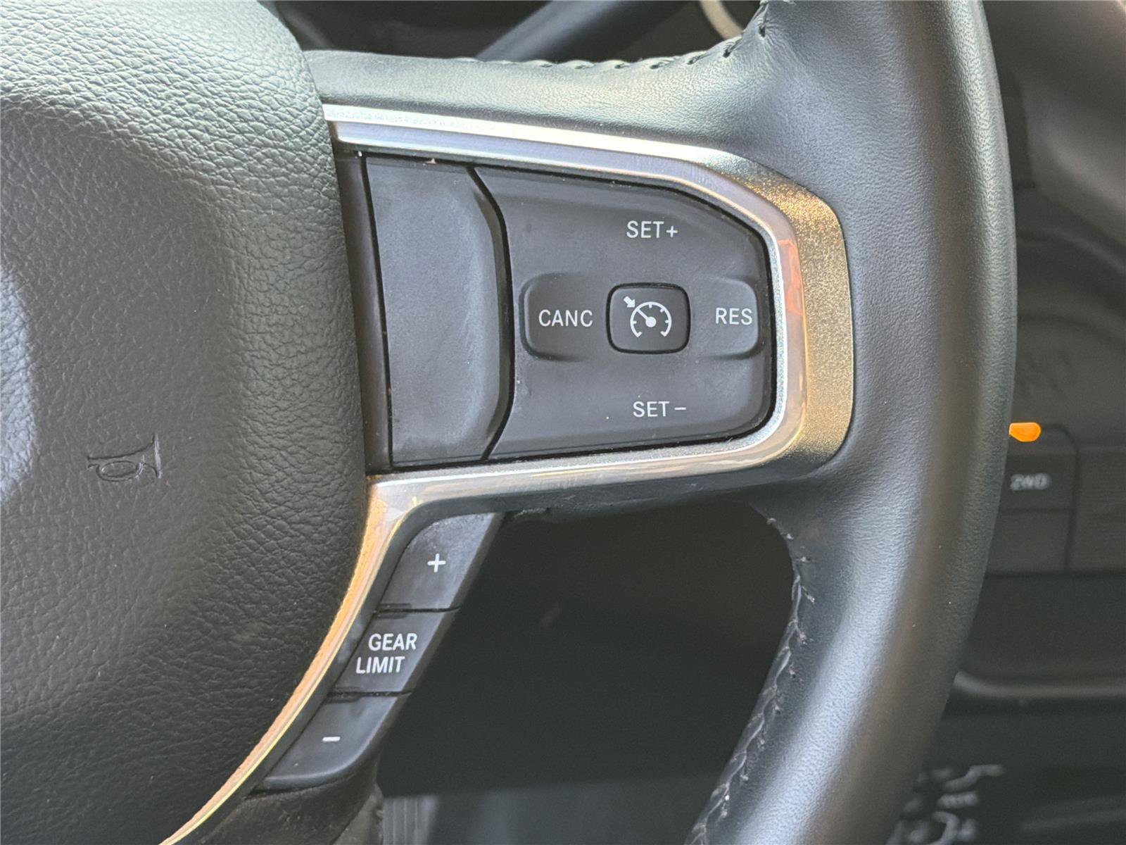 Used 2024 RAM 2500 Laramie AWD/4WD image 25