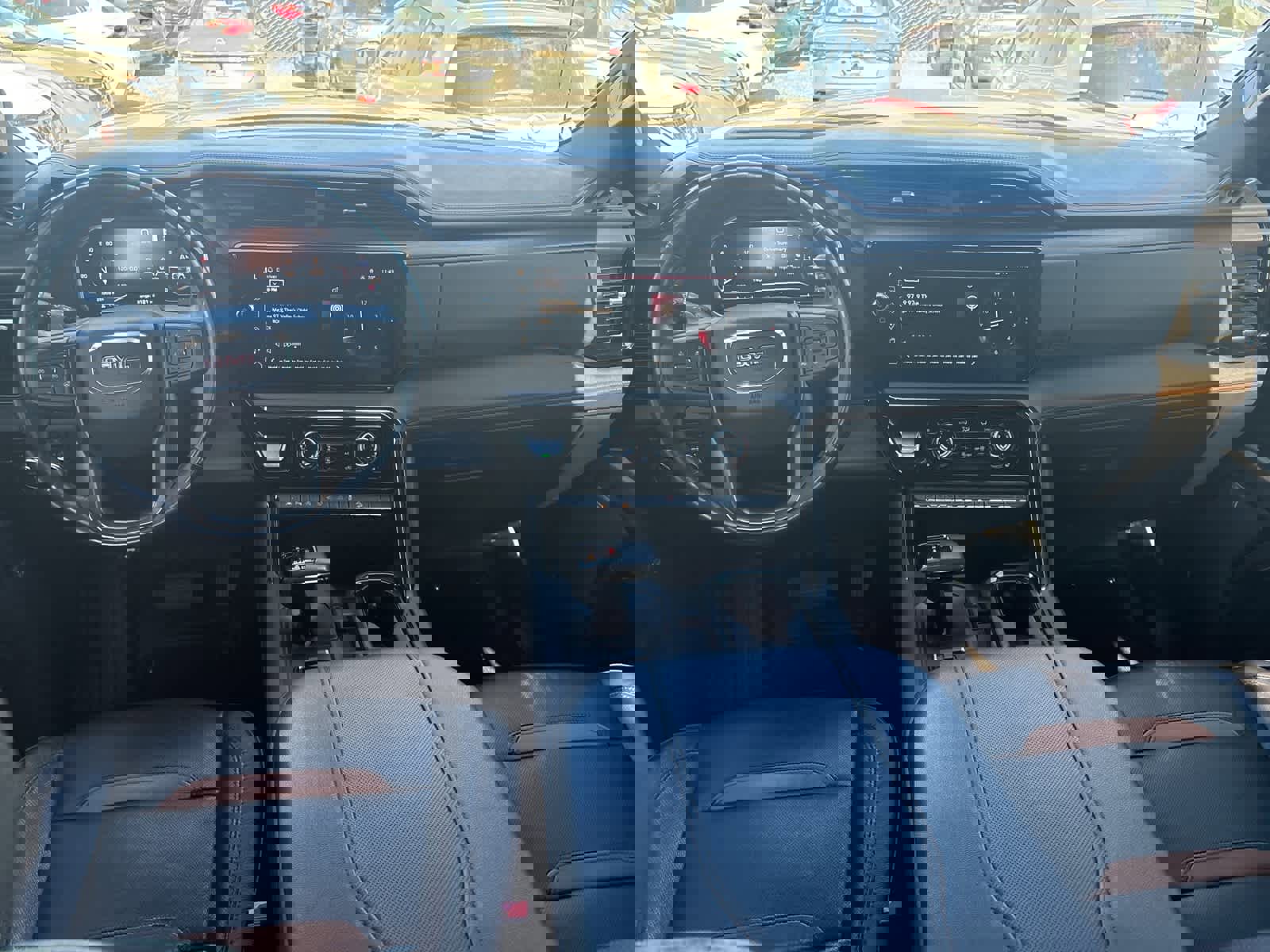 Used 2023 GMC Sierra 1500 AT4 image 3