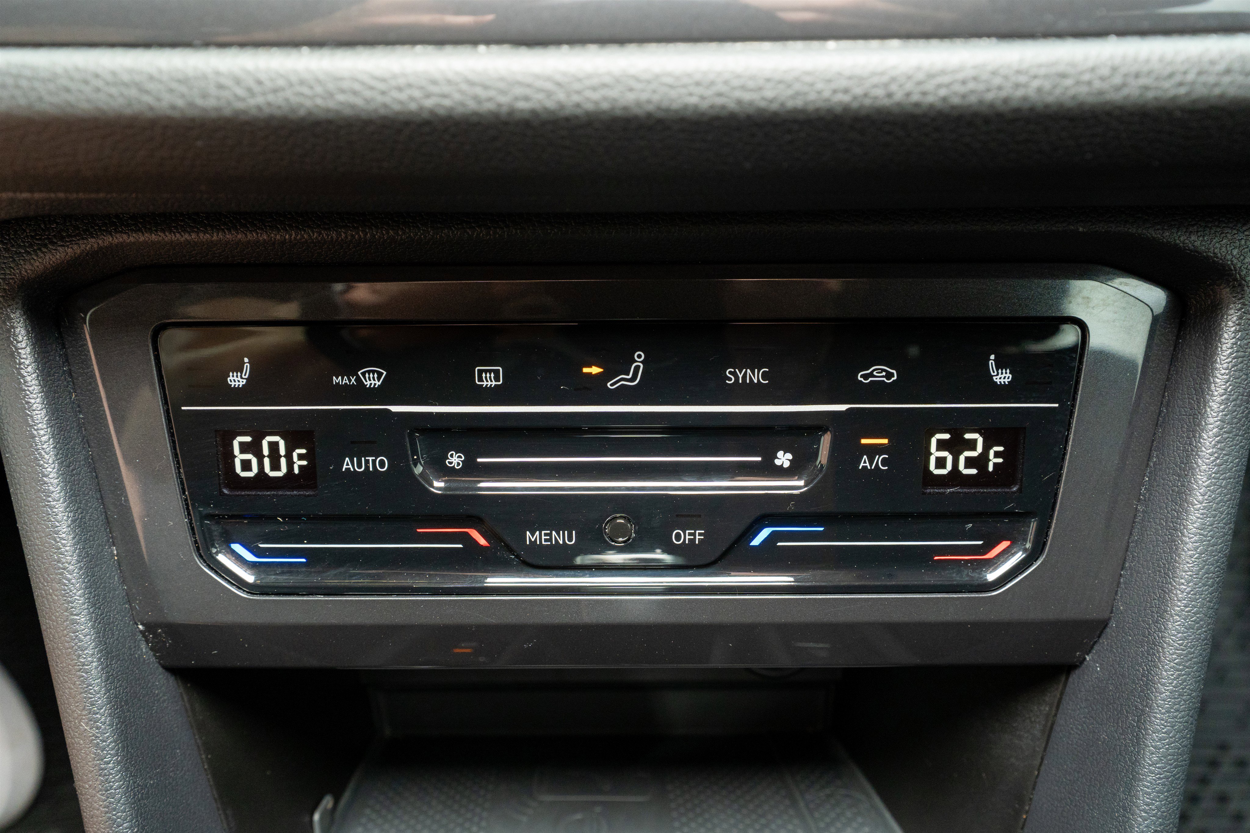 Used 2023 Volkswagen Tiguan SE R-Line image 20