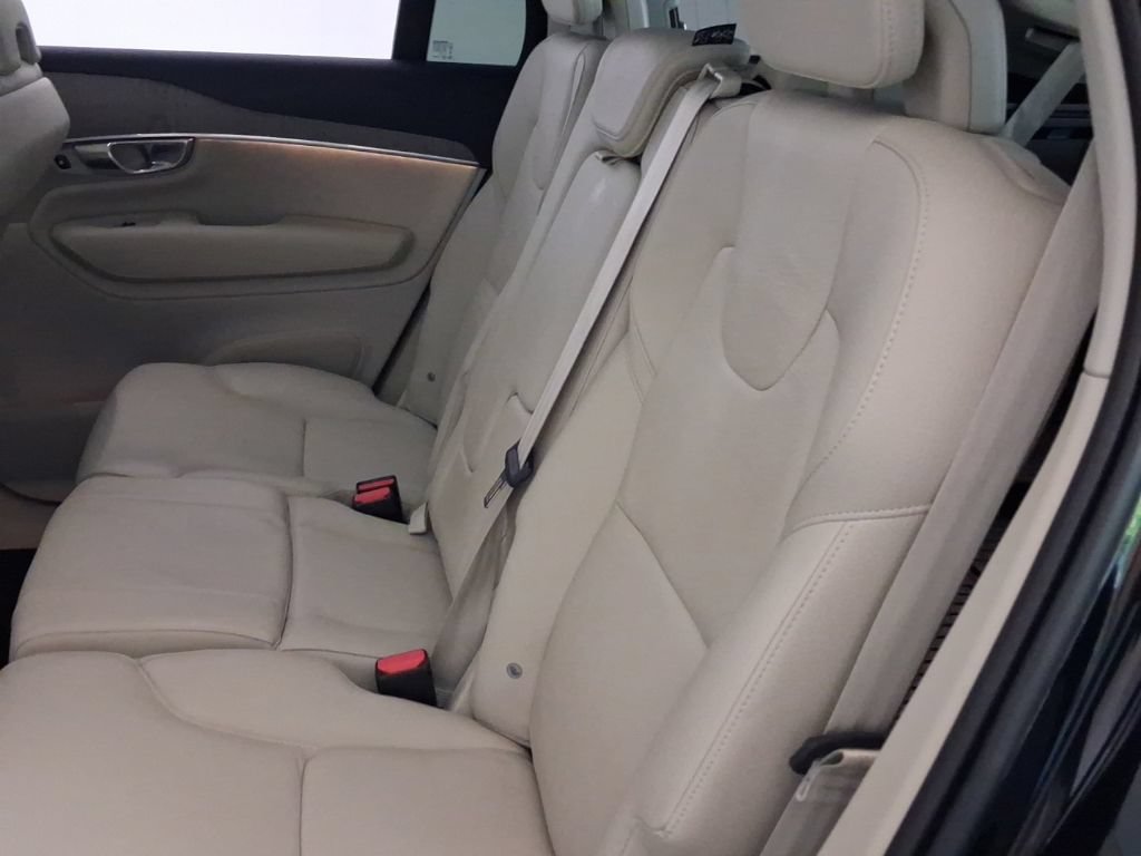 Certified 2025 Volvo XC90 B6 Plus w/ Protection Package Premier AWD/4WD image 20