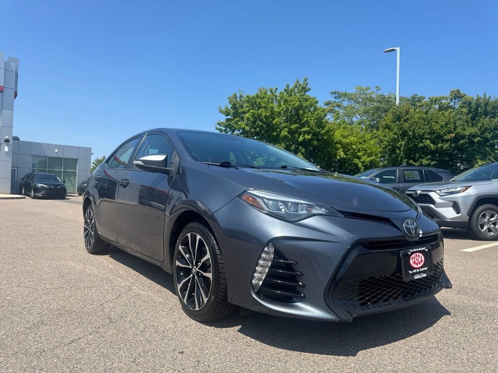 Used 2018 Toyota Corolla XSE FWD image 12