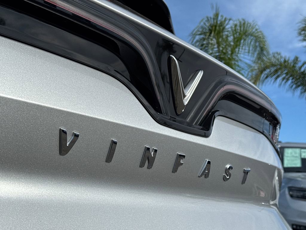 New 2025 VinFast VF 8 Eco AWD/4WD image 9